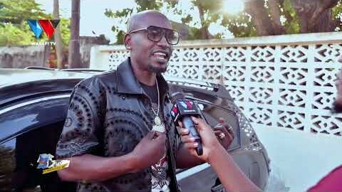 BUSHOKE ACHARUKA KATIKATI YA INTERVIEW “NAJIBU NAVYOTAKA MIMI”
